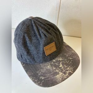 Unisex Billabong hat cap grey with camo bill OSFM skater hiphop
